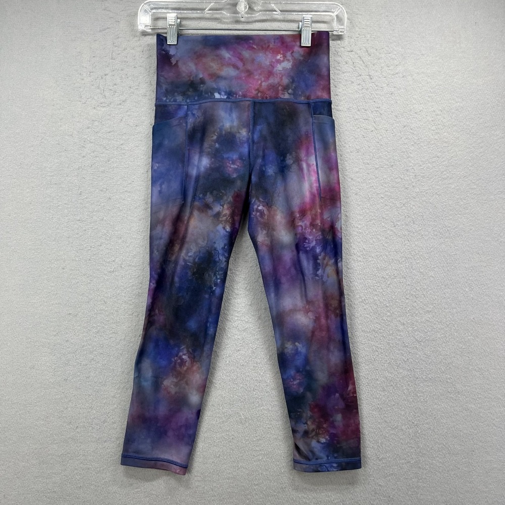 Athleta Leggings Womens Extra Small Salutation II Capri Galaxy Tie Dye Gym‎ Yoga